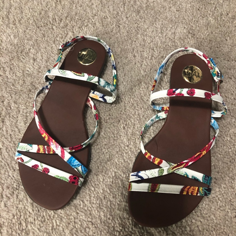 ✅ Floral Sandals